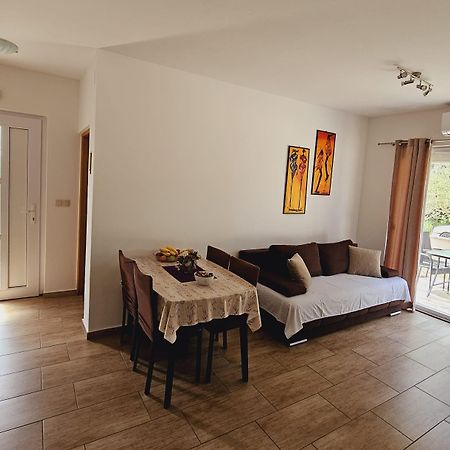 Apartment Lili Biograd Na Moru Exteriér fotografie